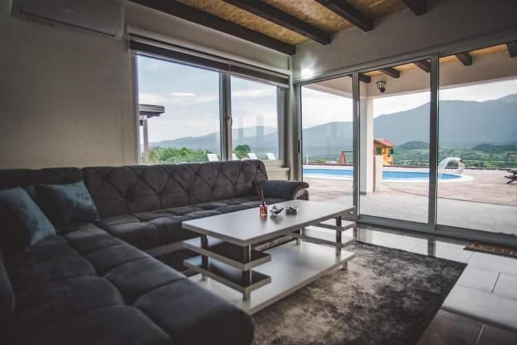 Vanesa Villa
